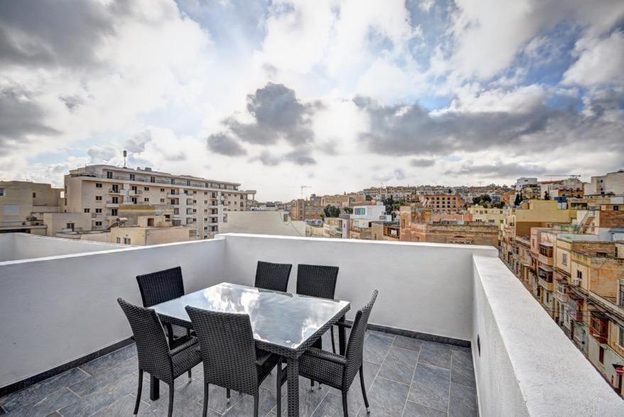 Modern Penthouse Close To The Sea Apartment Gzira Exterior photo